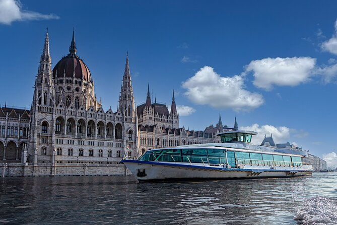 budapest-danube-sightseeing-cruise-with-drink-and-audio-guide