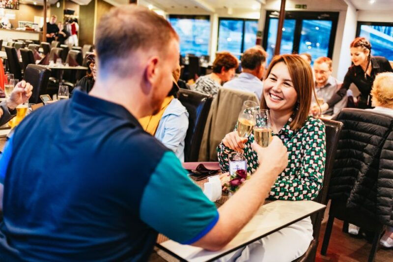 budapest-dinner-cruise-with-operetta-and-folk-show