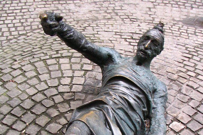 budapest-dohany-heroes-rumbach-synagogues-jewish-ghetto-tour