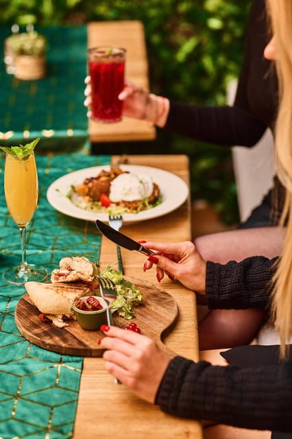 budapest-eggscuse-me-brunch-bistros-bottomless-offer