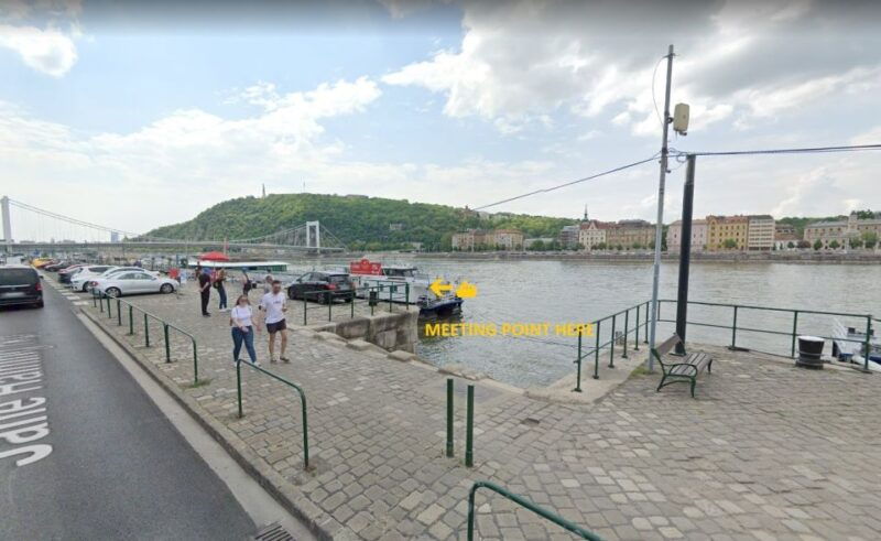 budapest-evening-cruise-and-dinner-with-welcome-drink