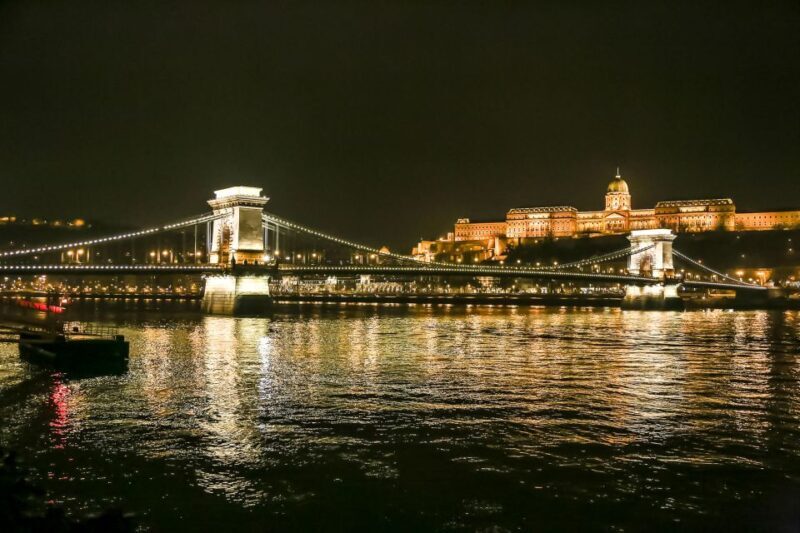 Budapest: Evening Cruise including Drink Options - FAQs