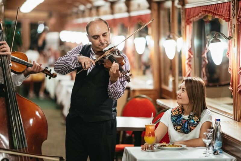 budapest-evening-cruise-including-drinks-and-live-music