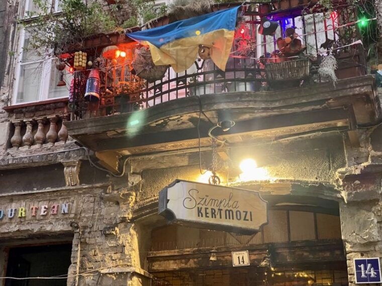 budapest-festive-jewish-quarter-self-guided-walking-tour