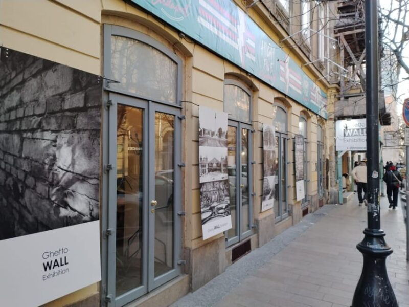 budapest-ghetto-wall-exhibition-with-history-guide