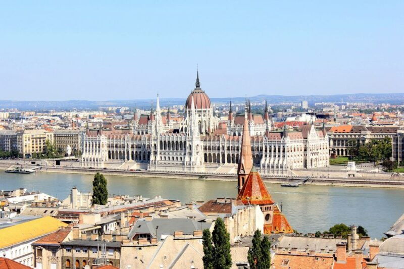 budapest-guided-city-tour-by-e-bike