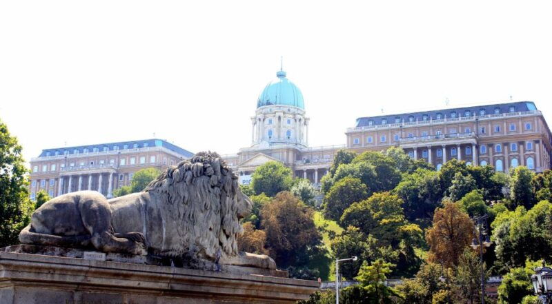 budapest-guided-city-tour-by-e-bike