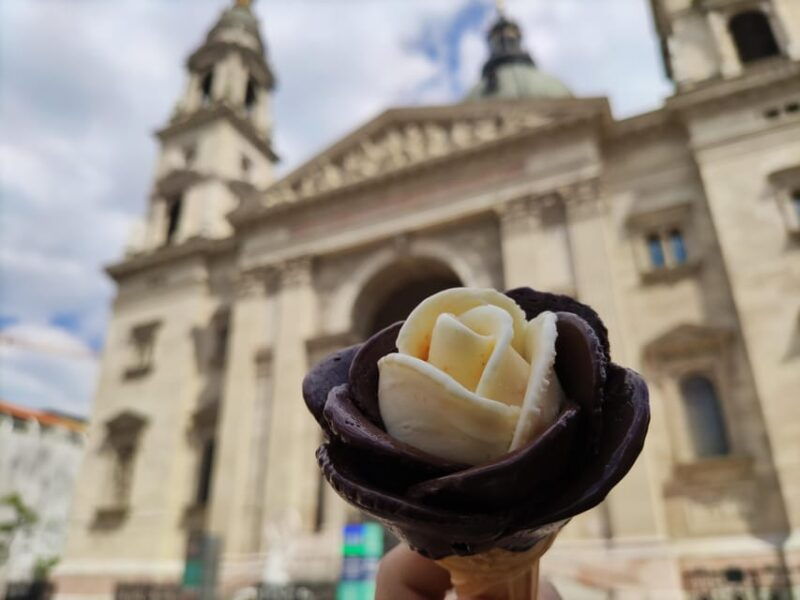 budapest-guided-city-walking-tour-in-buda-and-pest