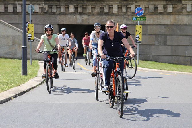 budapest-guided-downtown-bicycle-tour-in-small-groups