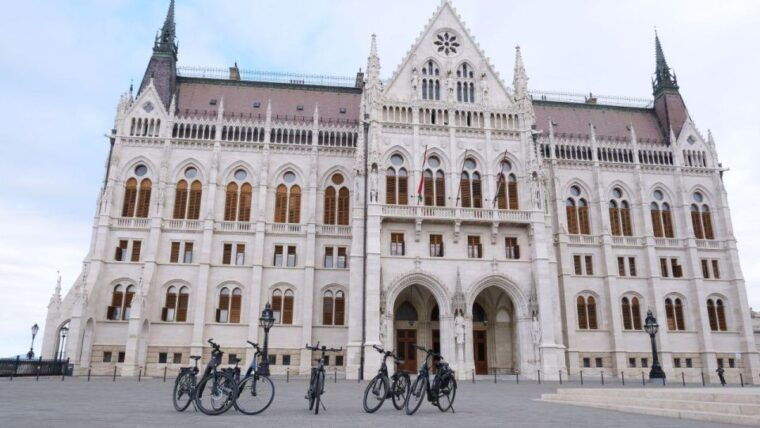 budapest-guided-e-bike-sightseeing-tour