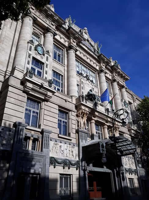 Budapest: Guided Musical Tour & Folk Music Performance - What Makes This Tour Special?