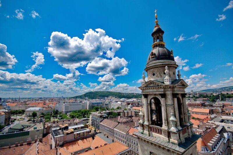 budapest-guided-walking-tour-of-pest