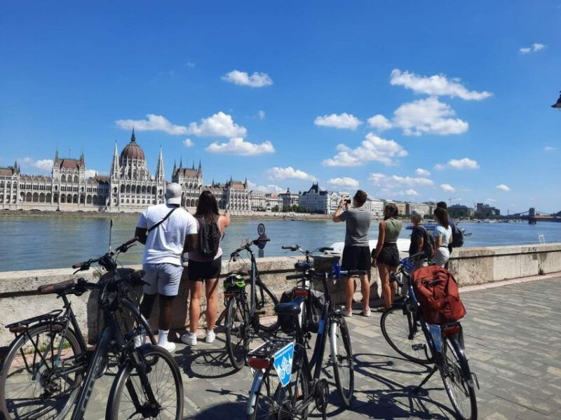 budapest-highlights-bike-tour-with-a-local-guide
