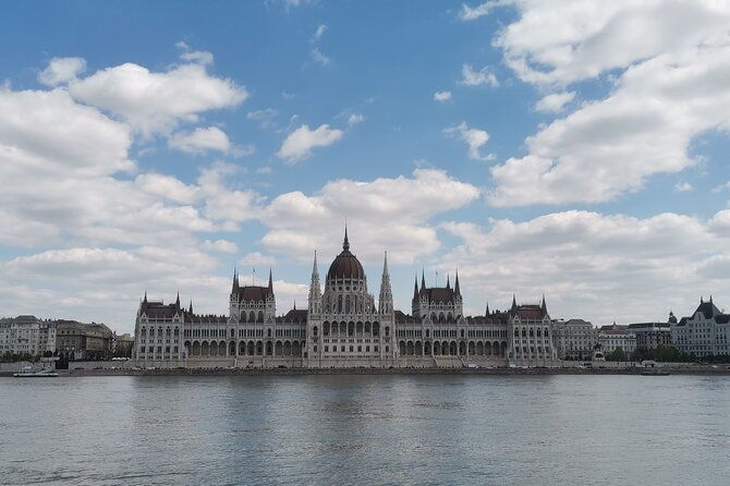 budapest-highlights-private-e-bike-tour