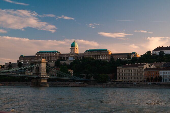 Budapest Highlights Sightseeing Cruise - The Experience in Detail