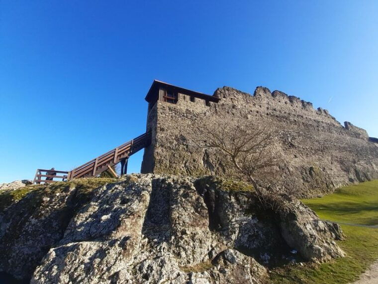 budapest-hike-to-visegrad-castle-w-or-wo-sauna-danube-beach