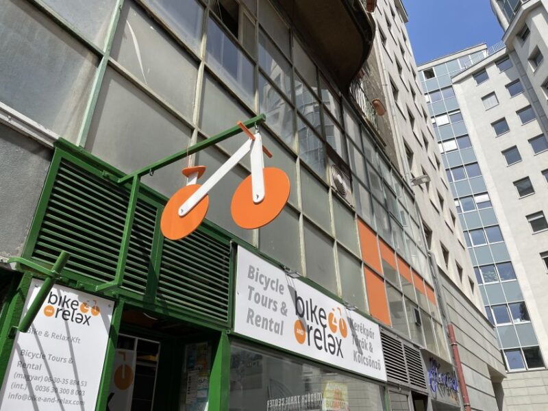 budapest-historic-downtown-bicycle-ride-with-scenic-views