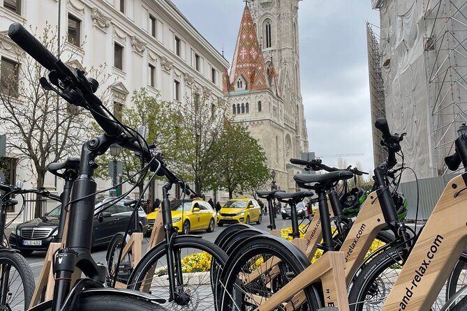 Budapest: Historic Downtown ride on E-Bicycles Buda & Pest - A Closer Look at the Budapest E-Bike Tour