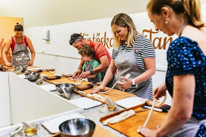 Budapest: Hungarian Chimney Cake Workshop in the City Center - The Sum Up