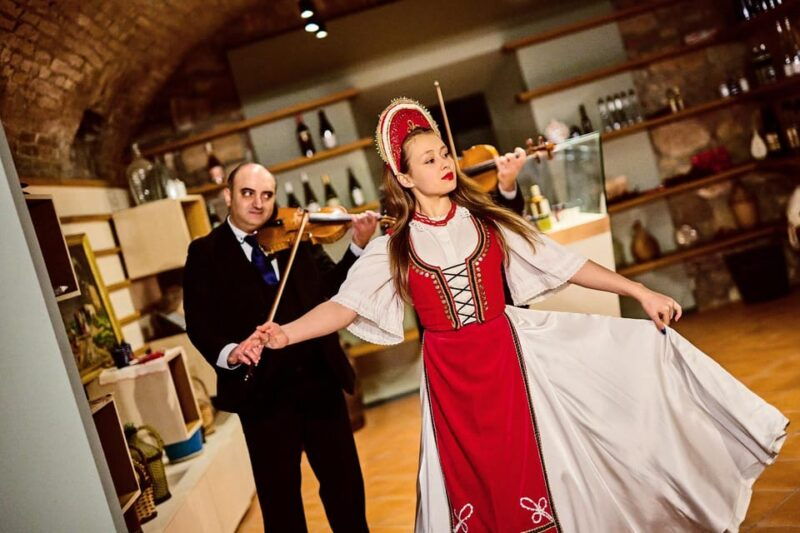 budapest-hungarian-folklore-dance-performance-concert