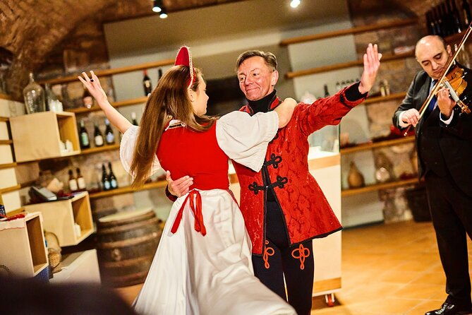 budapest-hungarian-folklore-dance-performance-concert-ticket