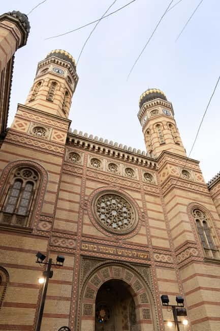 Budapest: Jewish Quarter Walking Tour with Synagogue Entry - The Journey Through Budapest’s Jewish Quarter: What You Can Expect