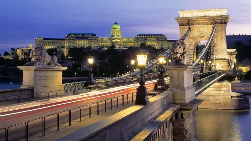 Budapest Night Tour and Danube Boat Ride (optional) - Key Points