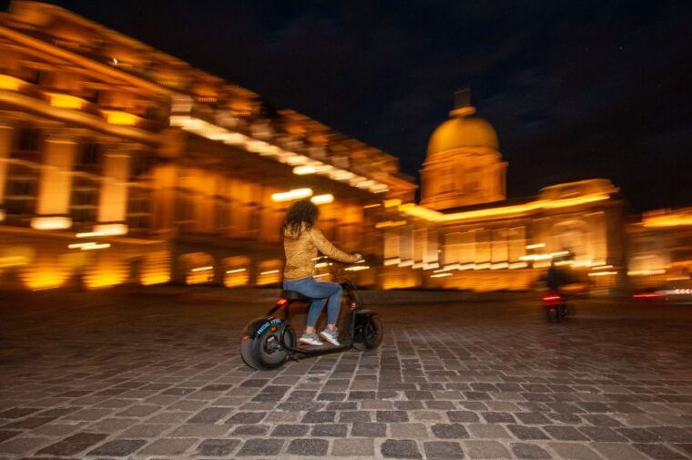 budapest-night-tour-on-monsteroller-e-scooter