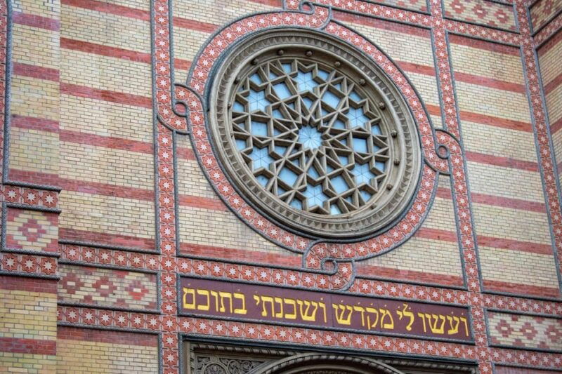 budapest-old-jewish-quarter-history-private-walking-tour