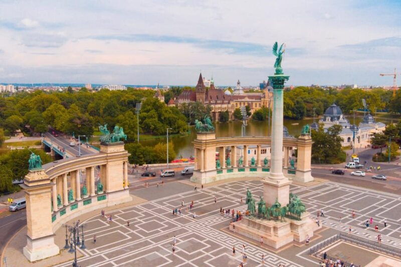 budapest-old-town-and-top-attractions-private-walking-tour-2