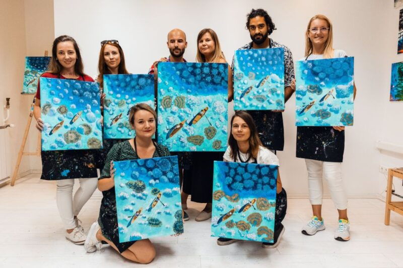 budapest-paint-and-sip-experience-25-hrs-for-beginners
