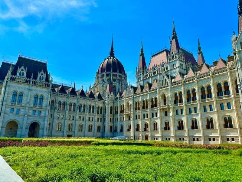 budapest-parliament-building-entry-ticket-and-audio-guide