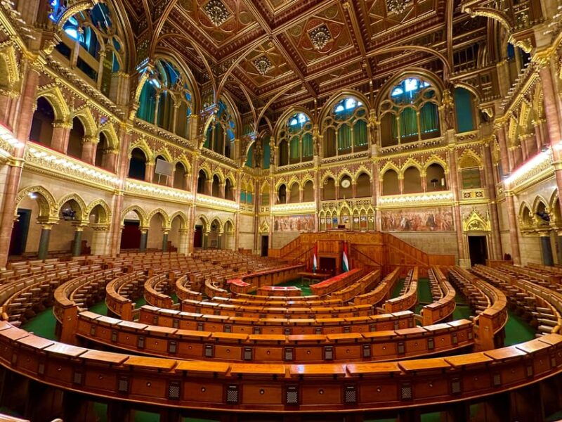budapest-parliament-building-entry-ticket-and-audio-guide