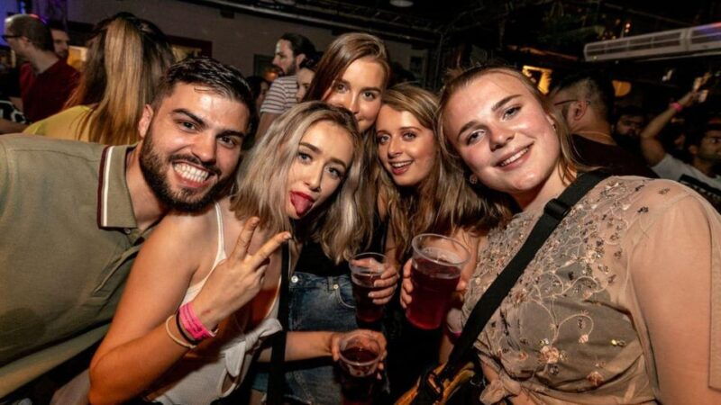 budapest-party-district-bar-hop-with-1hr-unlimited-drinks