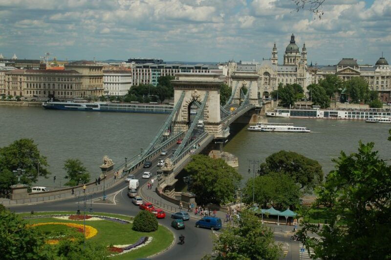 budapest-private-3-hour-guided-city-tour-by-bus