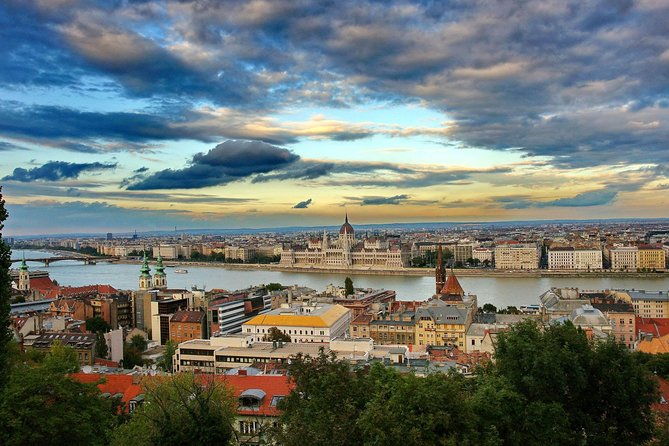 budapest-private-4-hour-city-tour-experience-with-a-car-van