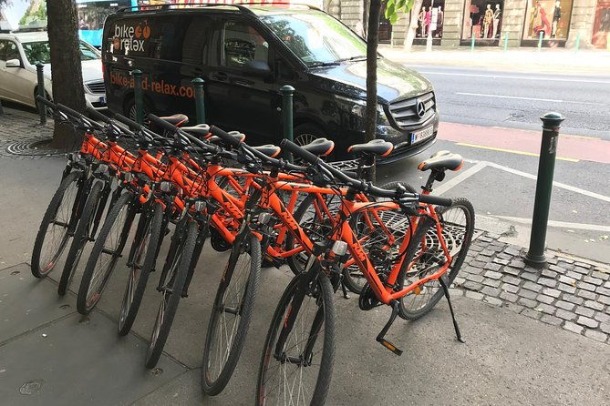 budapest-private-adventure-sightseeing-bicycle-tour