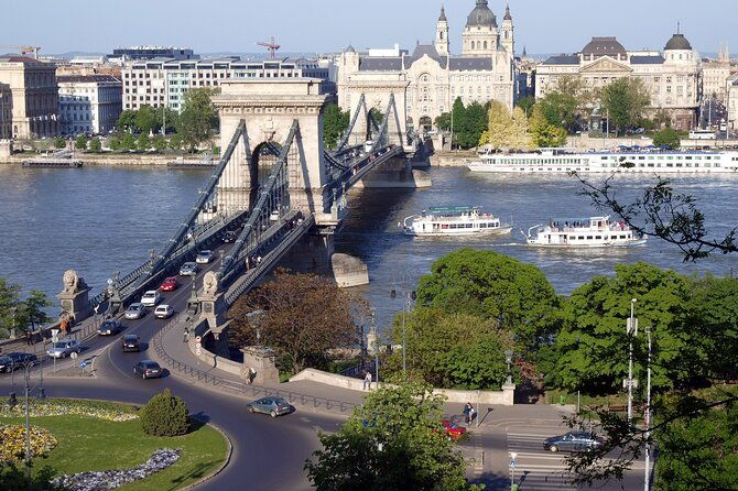 budapest-private-city-tour-by-car-in-4-hours