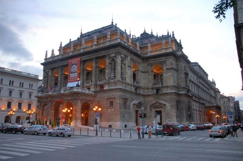 budapest-private-half-day-sightseeing-ride-with-local