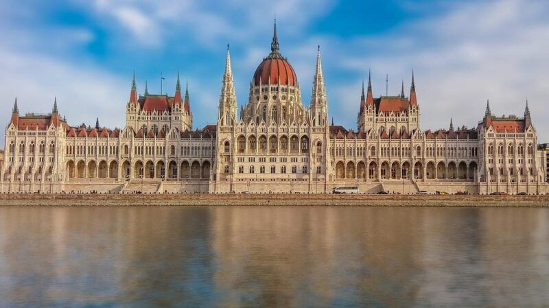 budapest-private-half-day-sightseeing-ride-with-local