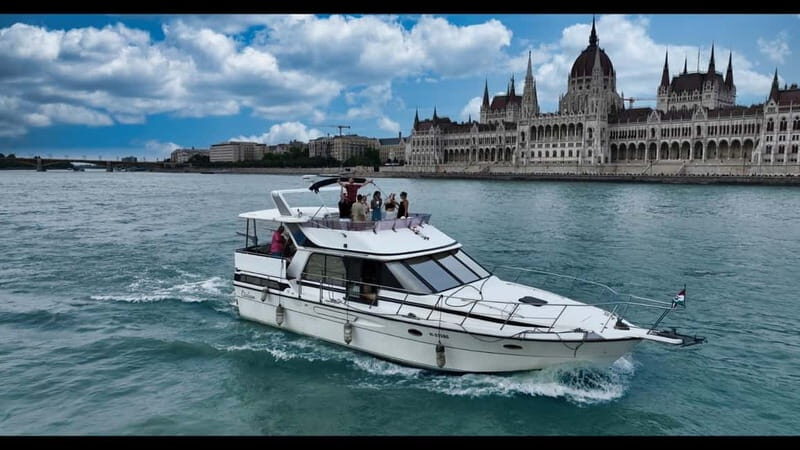 Budapest: Private River Cruise on a Yacht on the Danube - FAQ