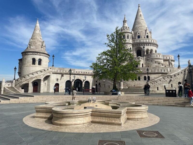 budapest-private-sightseeing-walking-tour-with-local-guide