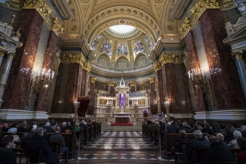 budapest-private-walking-tour-in-the-pest-side