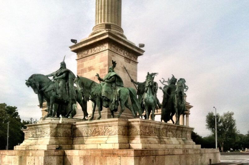budapest-private-walking-tour-in-the-pest-side