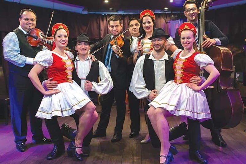 Budapest: Prosecco Dinner Cruise with Live Music - Key Points