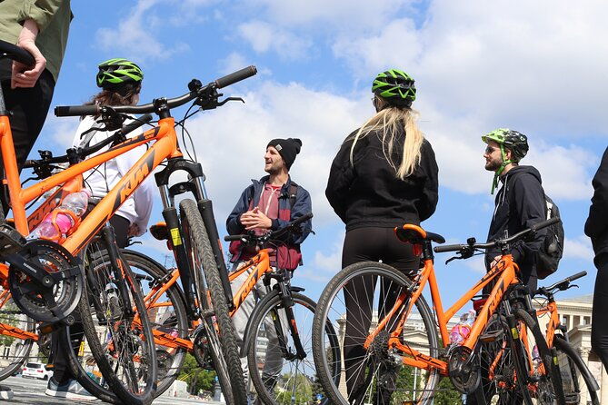 budapest-relaxed-bicycle-tour-at-sunset-2