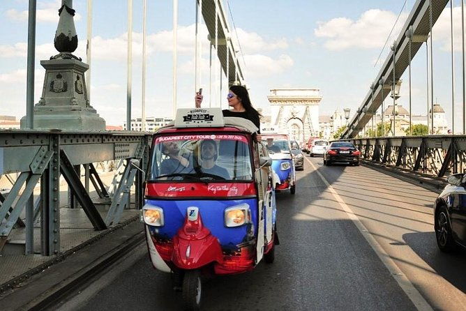 budapest-romantic-private-tuk-tuk-tour