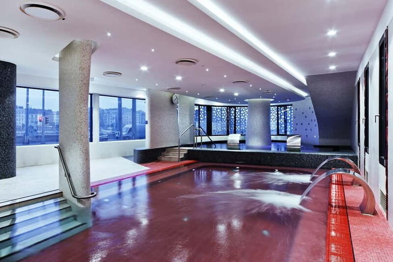 Budapest: Rudas Spa Entry with 3-Course Meal - Who Will Love This Experience?