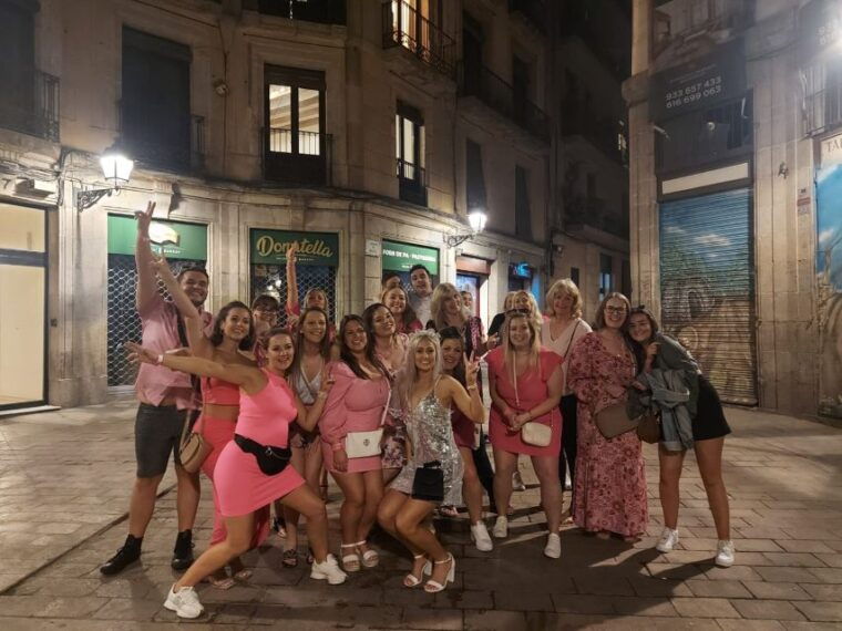 budapest-ruin-bar-pub-crawl-with-entry-tickets