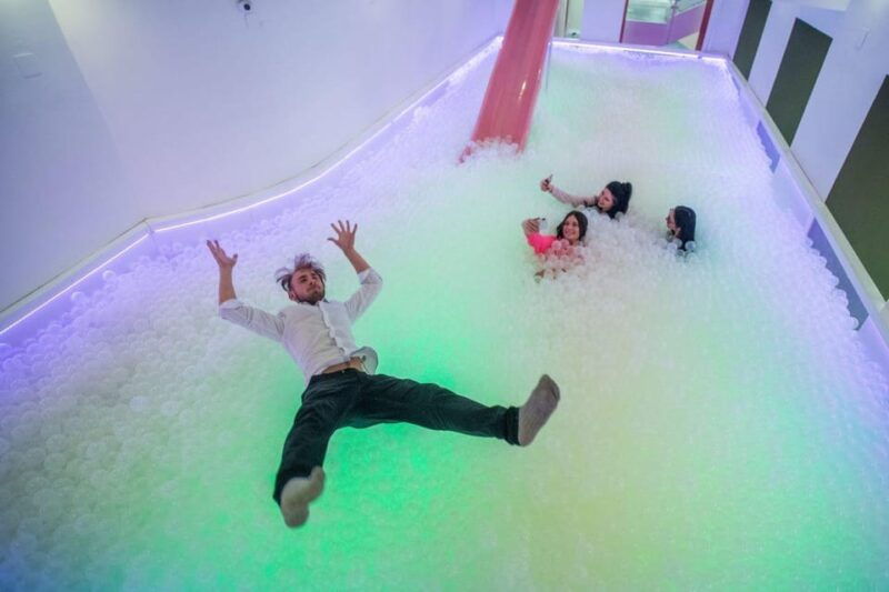budapest-selfie-museum-and-splatter-room-combo-entry-ticket